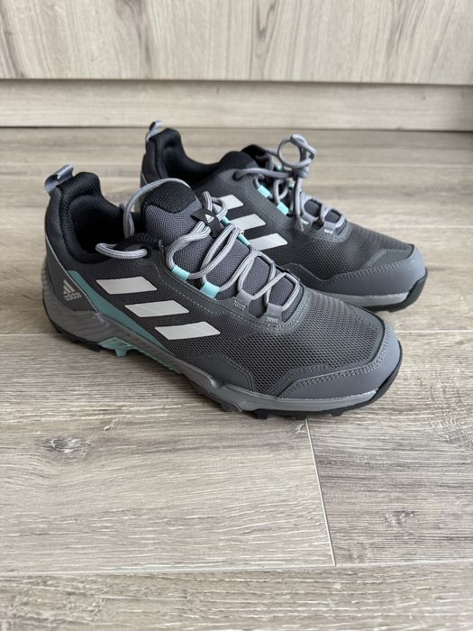 Кросівки Adidas Estrail 2