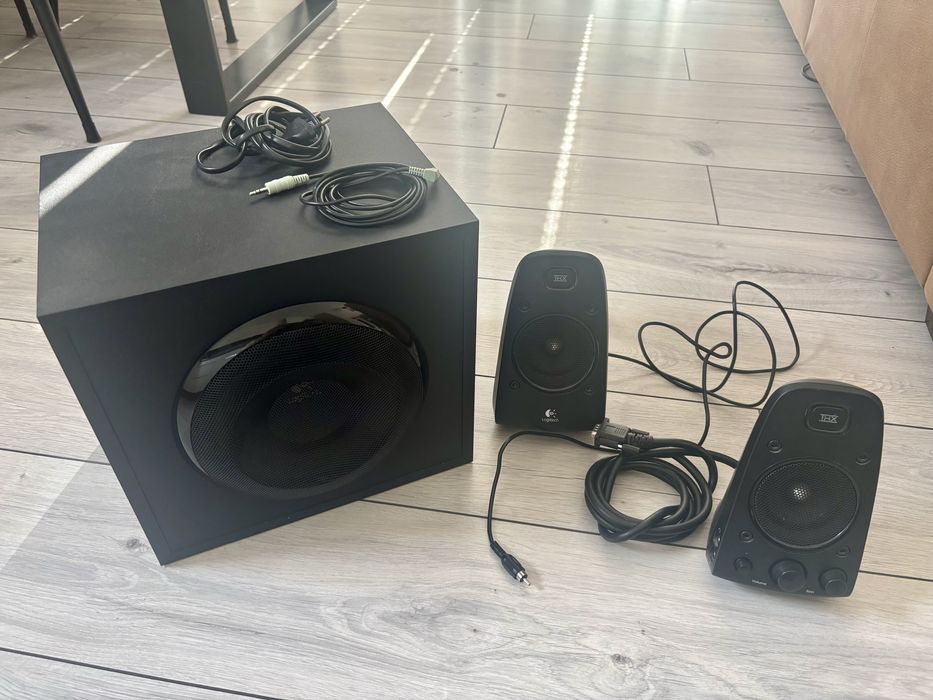 Zestaw głośników Logitech 2.1 Z-623