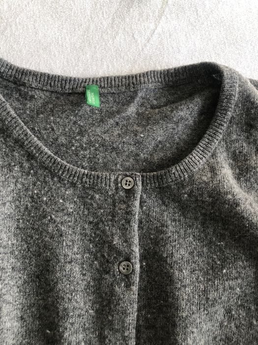 Szary welniany swetrek kardigan uniwersalny w bdb stanie benetton ciep