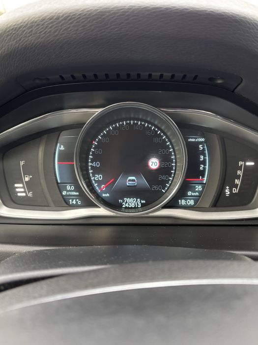 Volvo V70 silnik D5