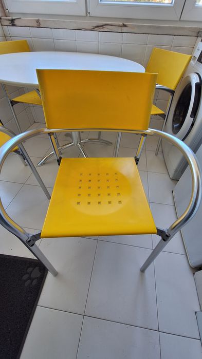 Mesa de cozinha e 4 cadeiras Breeze por Segis