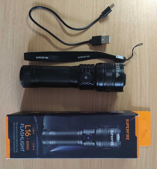 Телескопічний ручний ліхтарик SUPERFIRE L16-T