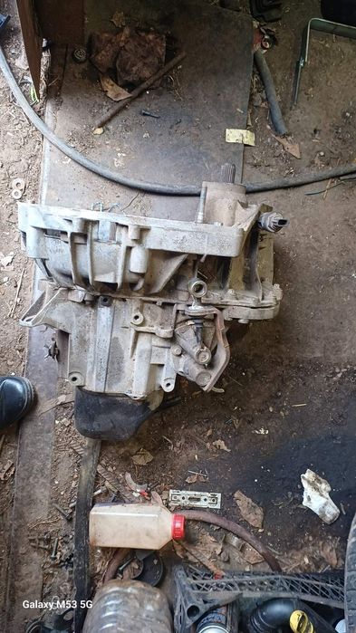 Коробка передач корпус шестерня рено дачия логан сандеро клио симбол