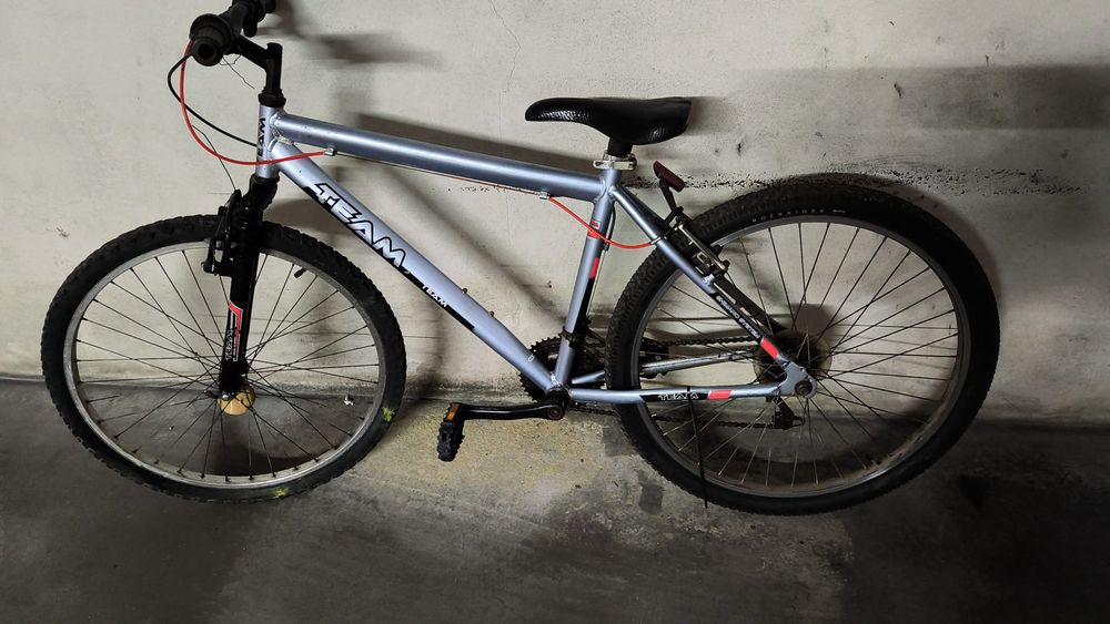 bicicleta  top tá bem conservada