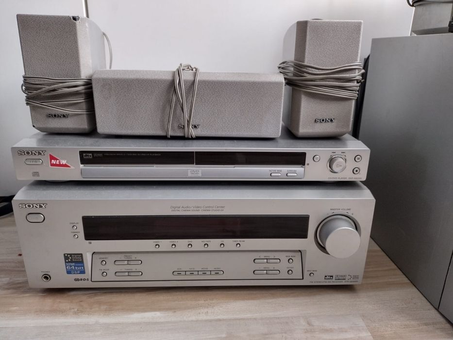 Kino domowe STR-DE495P, DVP-NS330
Opis:
Opis: