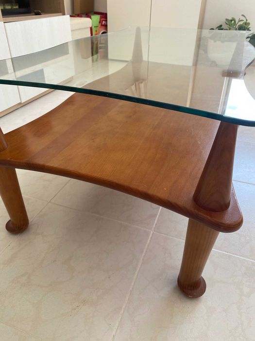 Mesa de centro em madeira