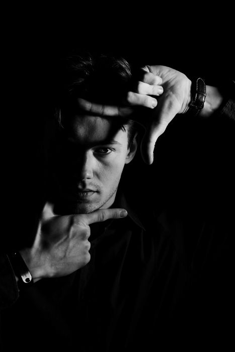 Женский фотограф & Мужские  портреты Днепр. Стильные фото в студии.