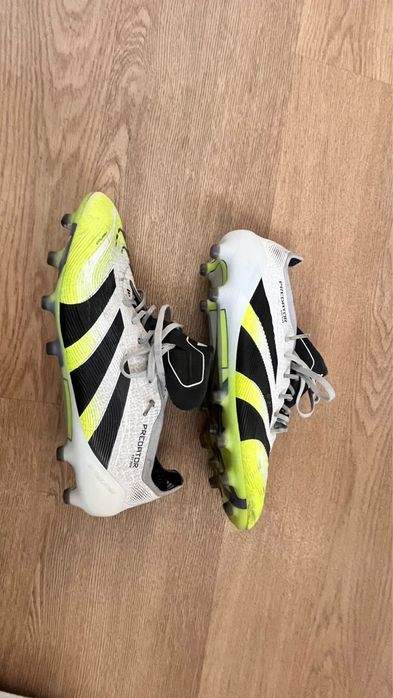 Chuteira Adidas Predator Elite AG