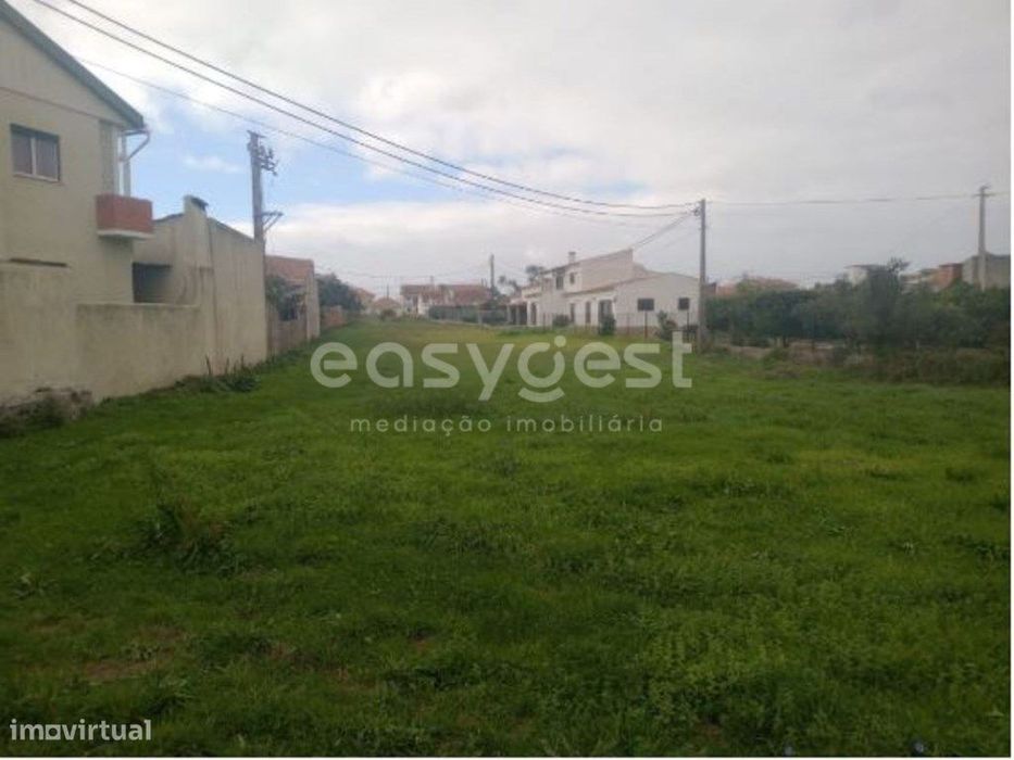 Terreno para construção , na entrada de Pataias , junto a N242