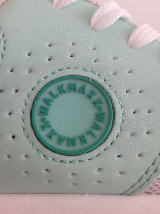 Buty sportowe damskie Walkmaxx roz. 37