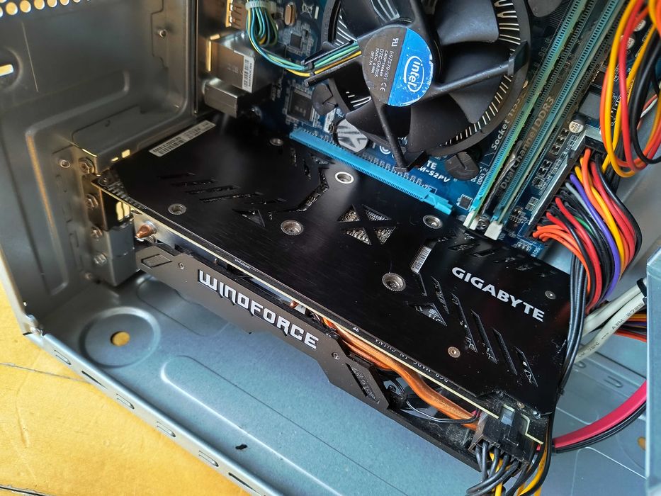 PC do GIER i5-3470  12GB R9 380X 4GB SSD 128GB HDD 500GB