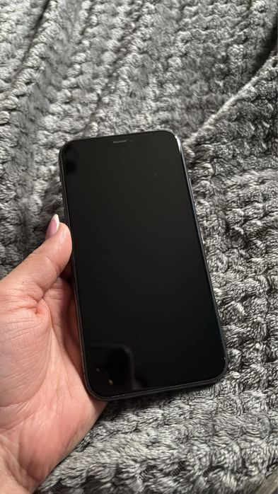 Telefon iphone 11