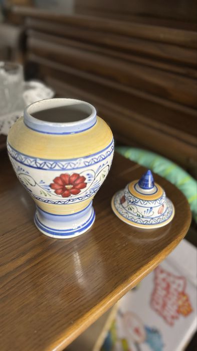 Chinese Porcelain Jar423863917909135361