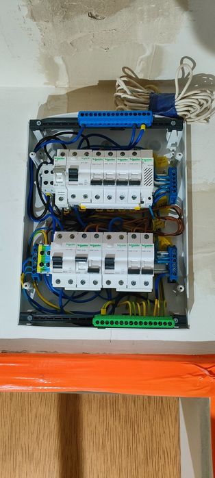 Elektryk - usługi elektryczne