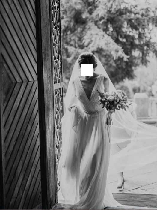 Viola Piekut Jedwabna suknia ślubna -z rozcięciem XS