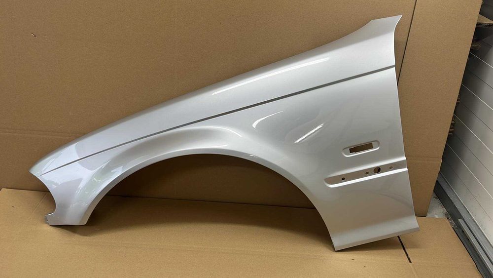 BMW 3 E46 Błotnik - 354 TITANSILBER - Ocynk/Nowy Lewy