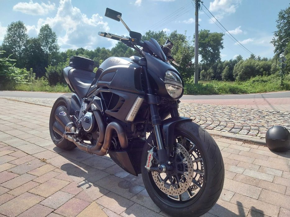 Sprzedam Ducati 1200 carbon
