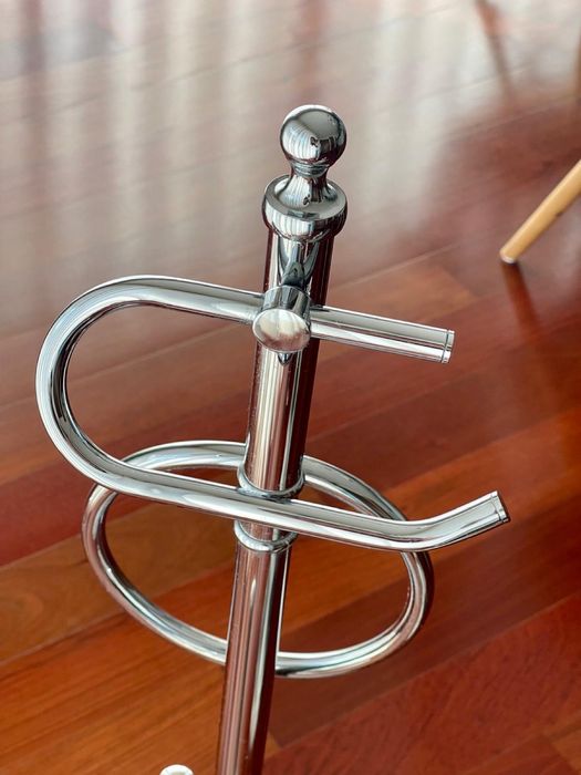 Toalheiro porta-rolos com piaçaba inox