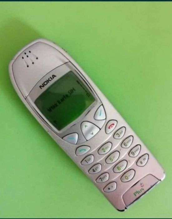 Kultowa Nokia 6210.