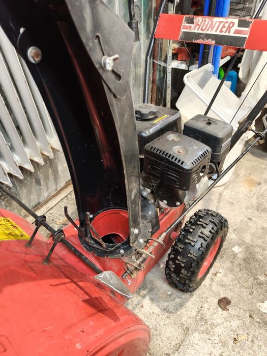 Odśnieżarka Hunter z silnikiem Loncin