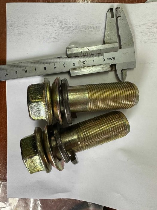 Крепёж Ьолт с шайбой Ступичный  МТЗ