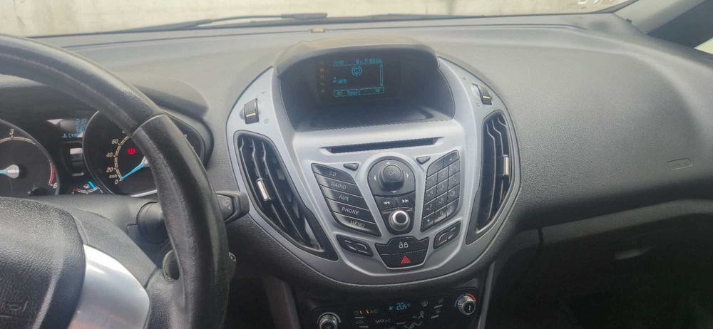 Ford B-Max — fotografia 7