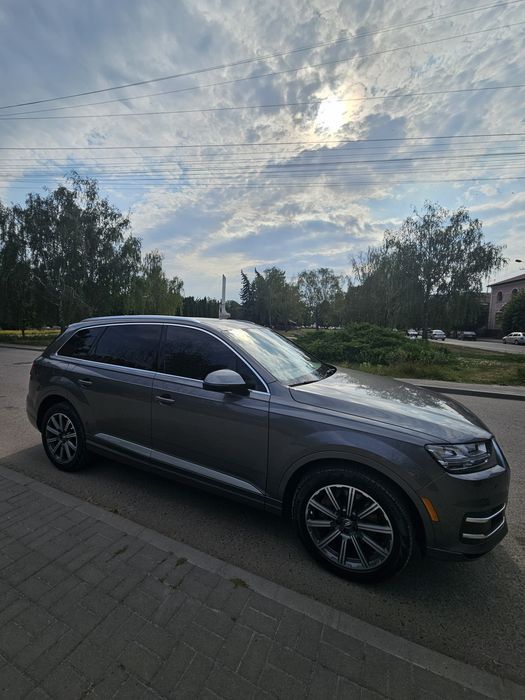 AUDI Q7 2017 Premium Plus
