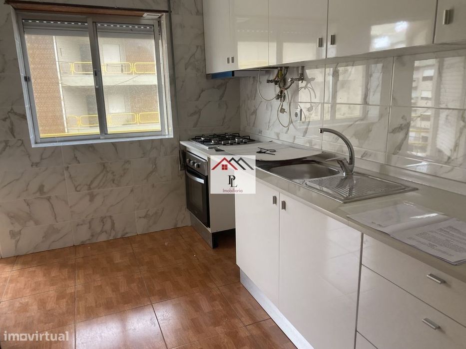 Apartamento T1 para arrendar em Buarcos (A101PV)