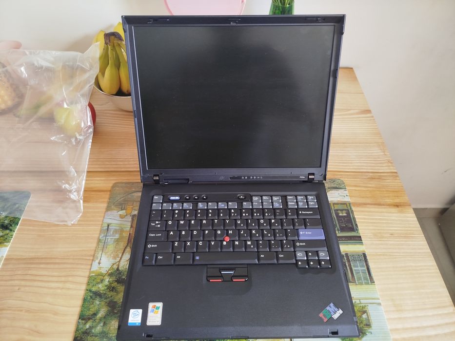 IBM R50e stan idealny kolekcjoneski