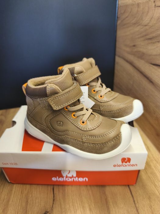 Nowe Elefanten Jackie r.24