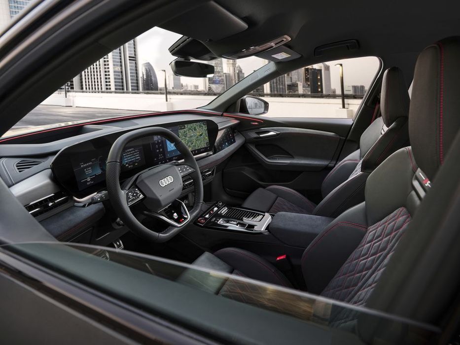 Audi SQ6 e-tron quattro 100 kWh