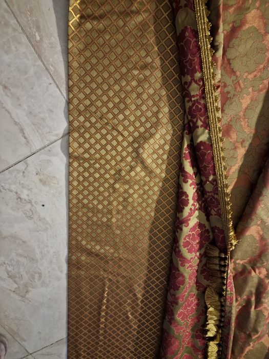 Продам шторы-галстуки, штори. Дорогая, тяжелая ткань. Как новые