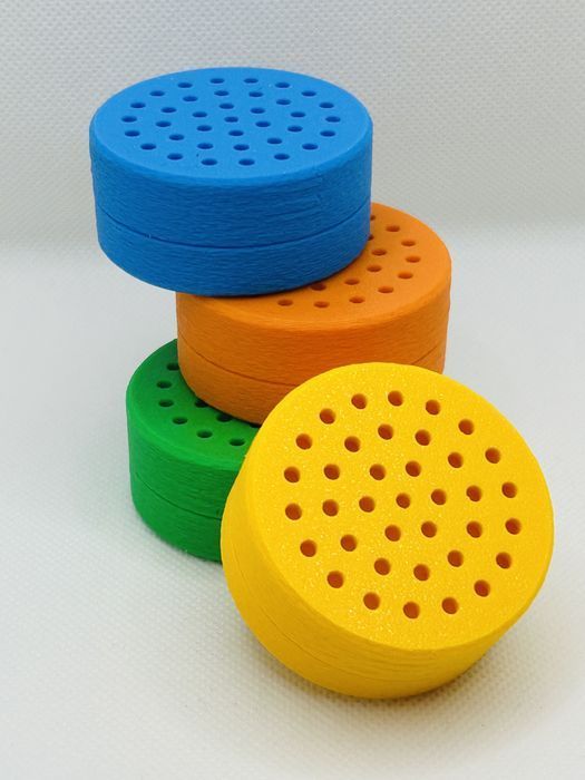 Pojemnik do nosework żółty skręcany