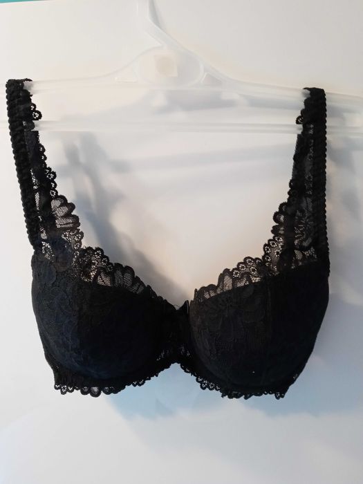 Elegancki usztywniany biustonosz MAT LINGERIE