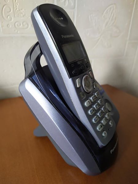 Продам телефонный аппарат радиотелефон Panasonic KX-TCD25UA F б/у