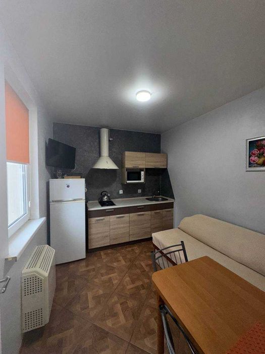 Окремий будиночок подобово в Чорноморську, район «Сади»