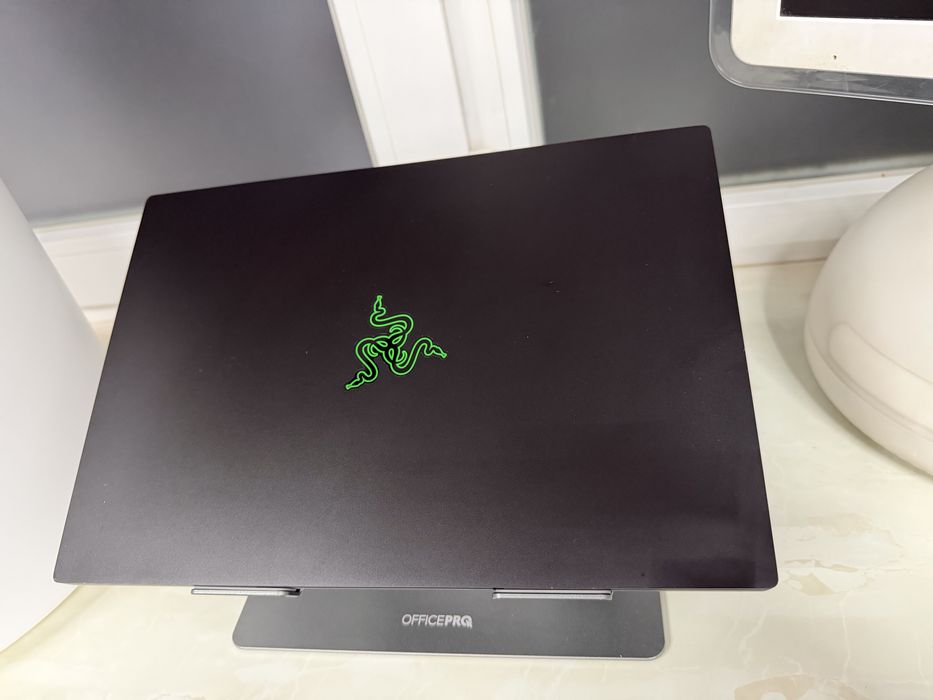 Ноутбук Razer Blade 14 RZ09-0370 Ryzen 9 5900HX 16Gb 2TB RTX3070-8GB