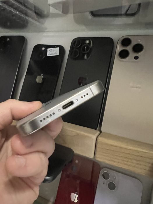  iPhone 15 Pro 256gb Natural Titanium Neverlock Відмінний стан