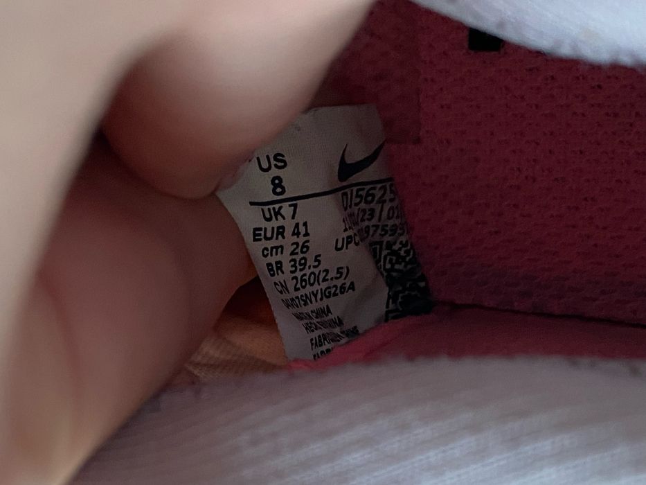 Бутсы от Nike / бутси від найк