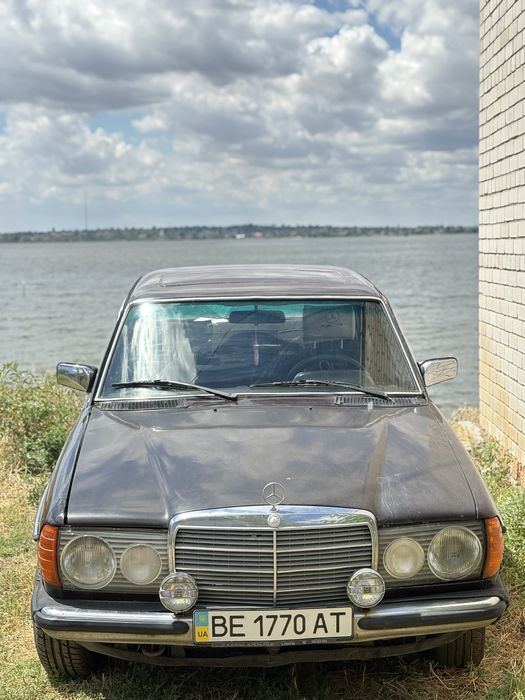 Mersedes benz W123