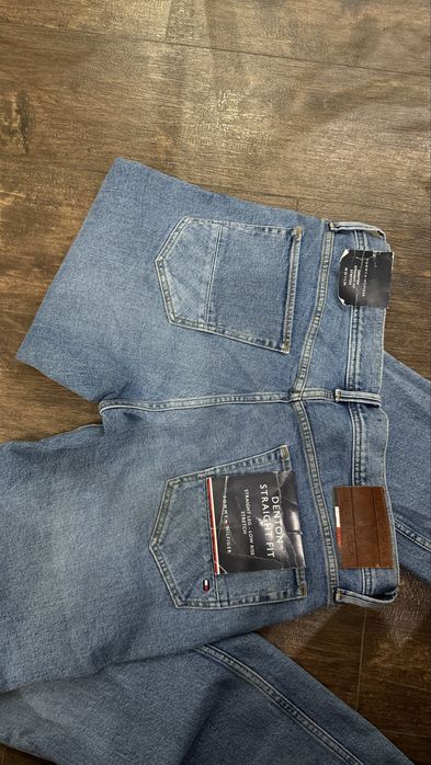 Джинси Tommy hilfiger STRAICHT FIT р.33/34
