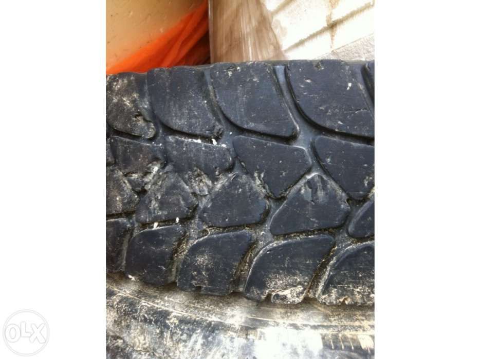 Varios pneus camiao 315/80/22.5 2 de Xico todos 50€ cada para desocupa