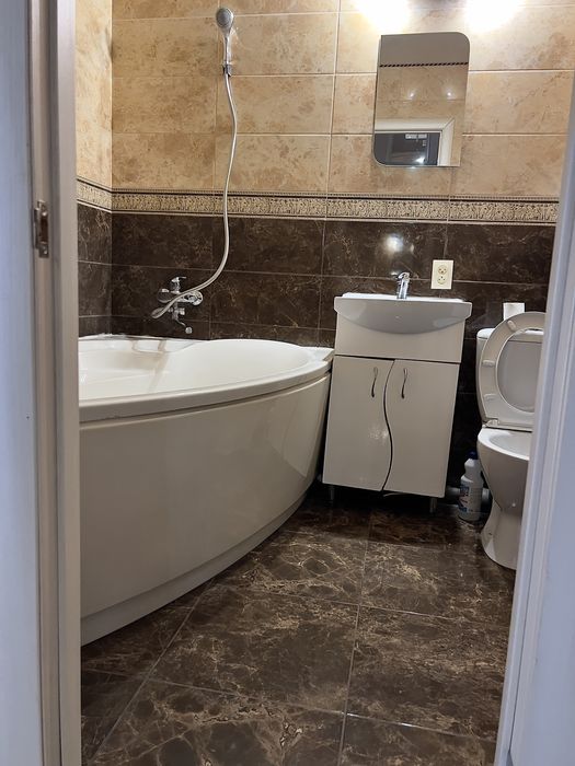 Центр міста .Подобово апартаменти , перший поверх