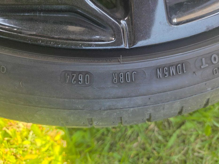 Opony letnie z felgą Dunlop do Peugeot 225/40R18