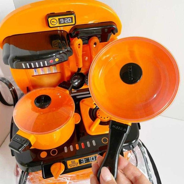 Іграшкова кухня, посуд для дітяй