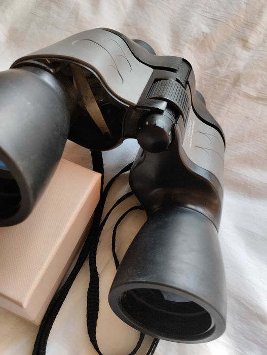 Бинокль Германия 10*50 до 1000м