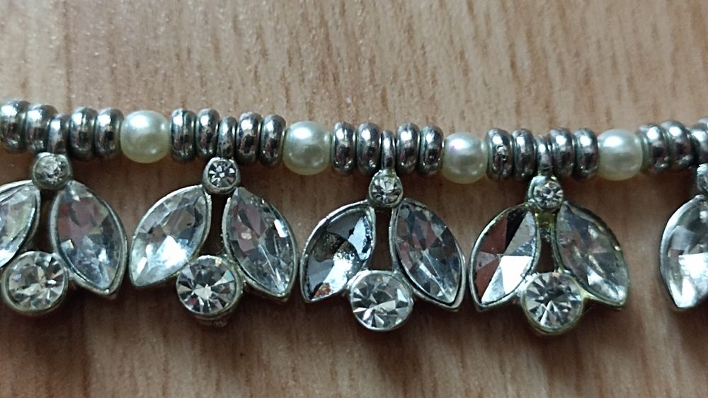 Кольє ,підвіска довжина 45 см