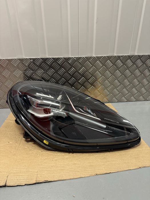 Prawa Lampa PORSCHE MACAN 95B FULL LED LIFT USA Reflektor Prawy