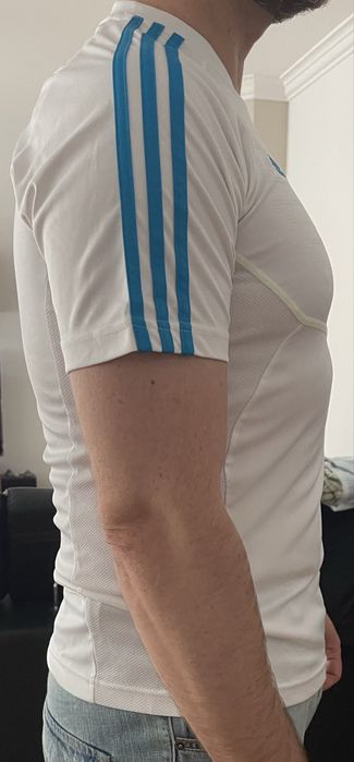 T-shirt Adidas tamanho M