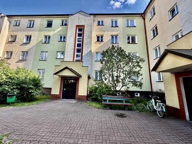 Mieszkanie 76m2 , Parter, Duża piwnica, parking za szlabanem